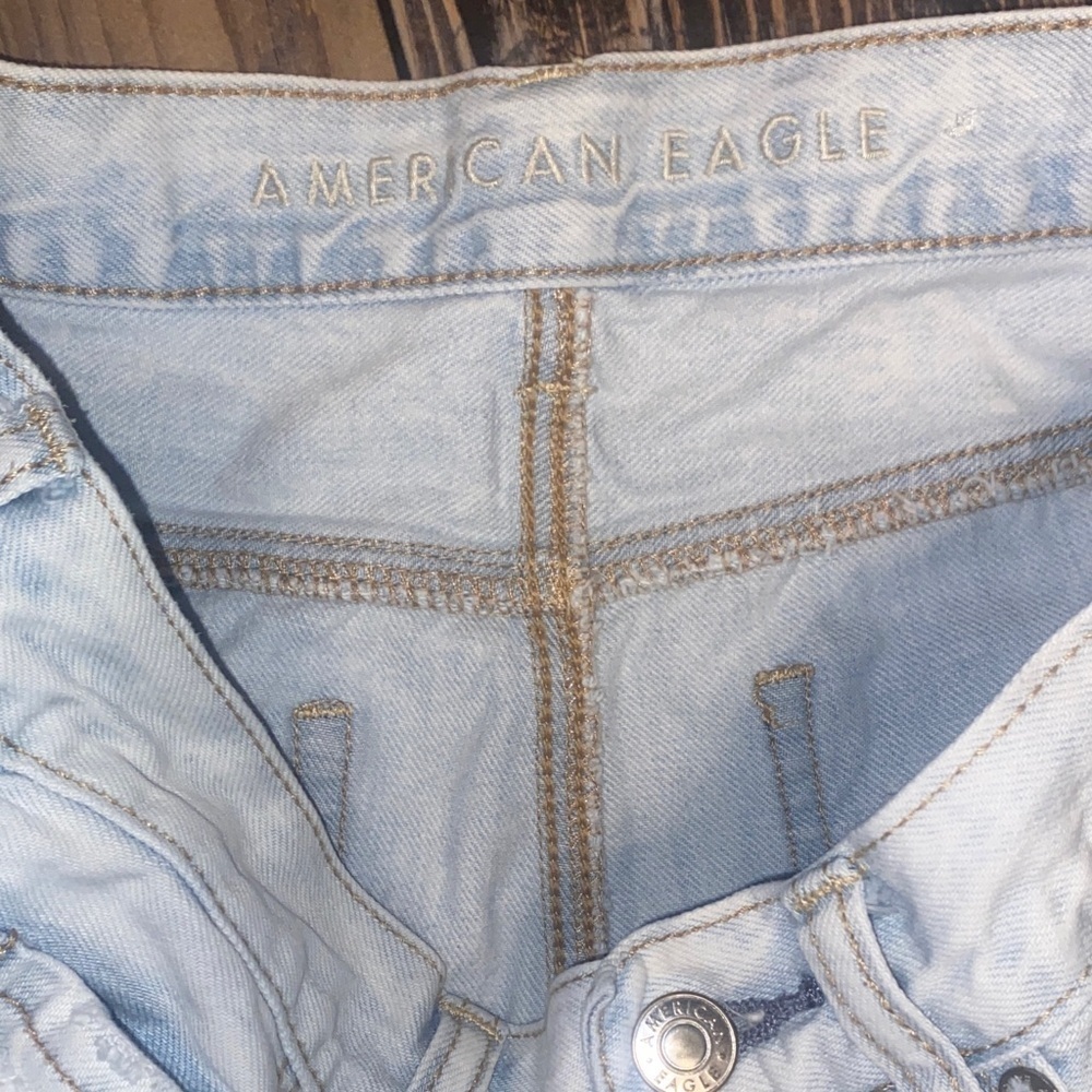 American Eagle Outfitters Light Blue Straight Leg Jeans - Picture 3 of 4